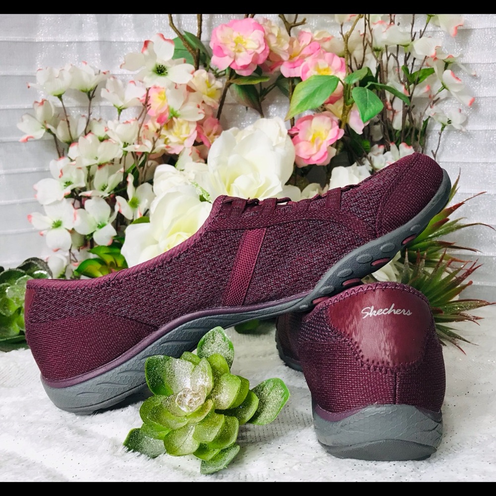 🍇SKECHERS TENNIS SHOE🍇